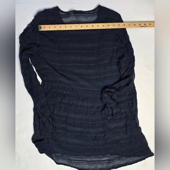 Grizas sheer long sleeve blue top XL
Soft fine fabric with some stretch - Picture 7 of 13